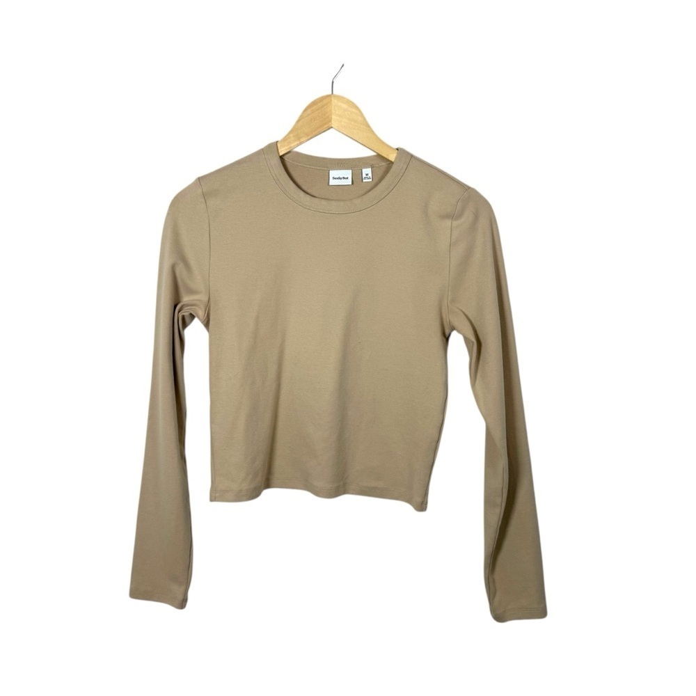 Aritzia Sunday Best Women’s Classic Crewneck Long Sleeve in Tan Size M